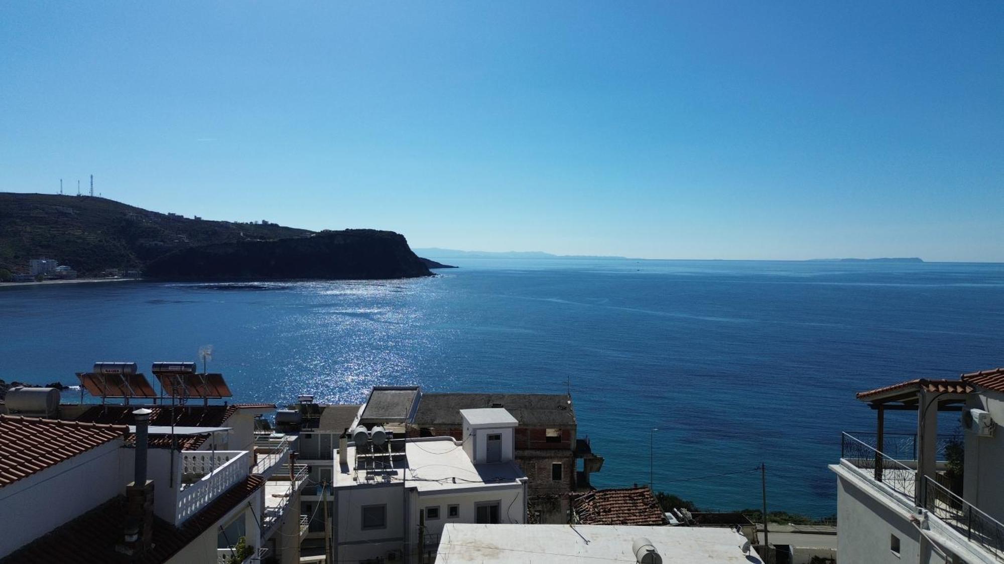 Jon Rooms Himare Exterior photo
